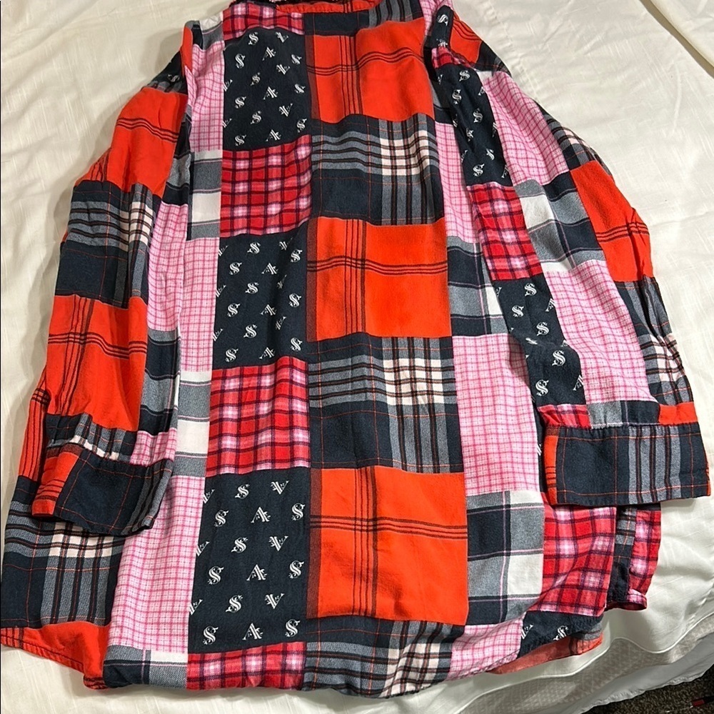 Victoria's Secret Red and Black Plaid Sleep Shirt Size Large - Picture 2 of 5